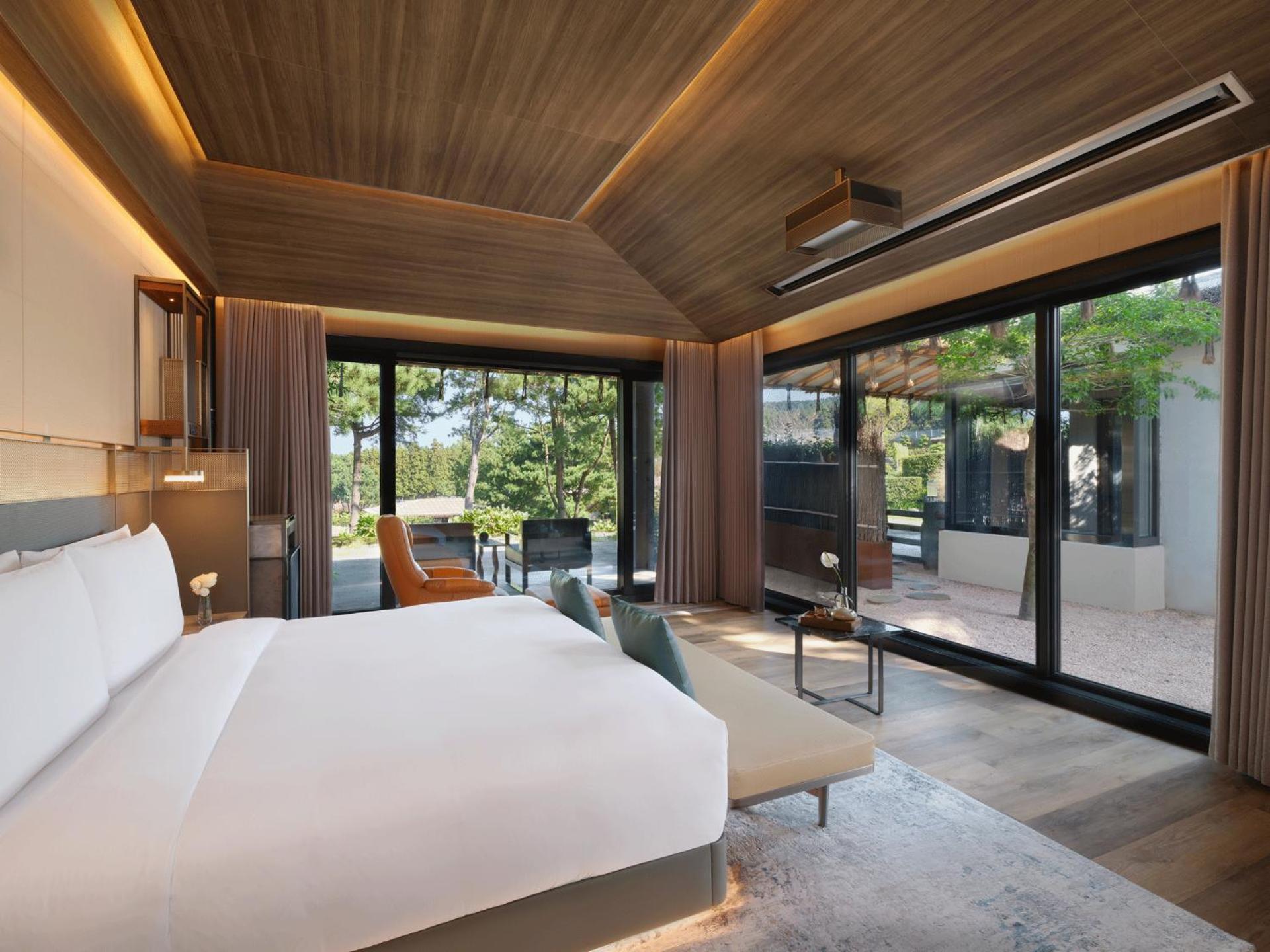 Amber Pure Hill Hotels & Resorts Jeju Exterior photo